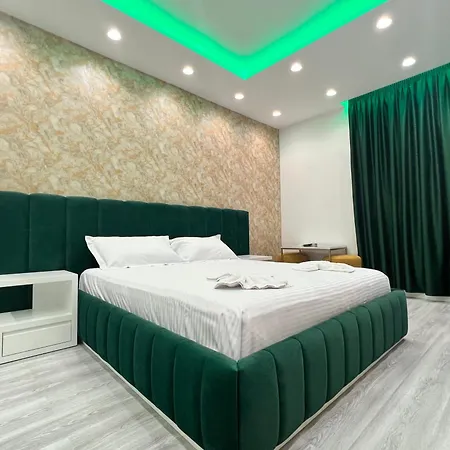 Moonlight Hotel 4*
